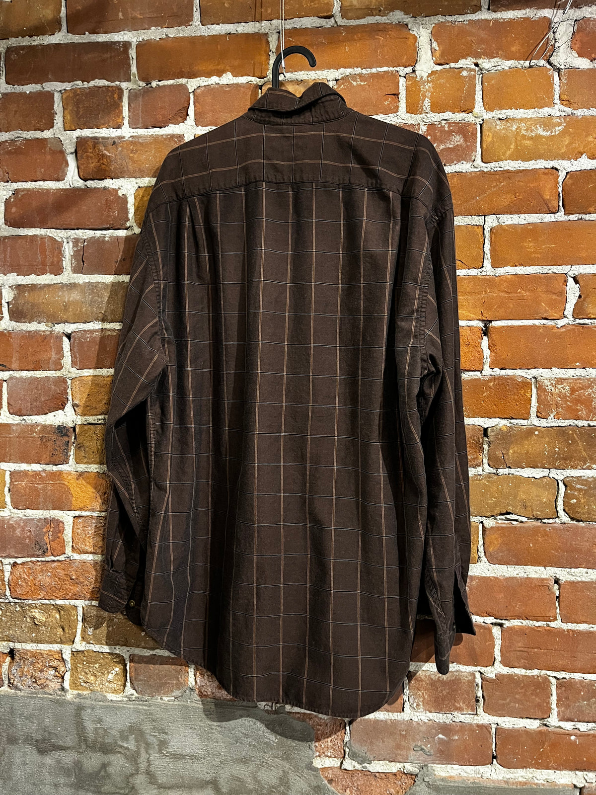 Vitnage North 44 Brown Plaid Button Up Shirt