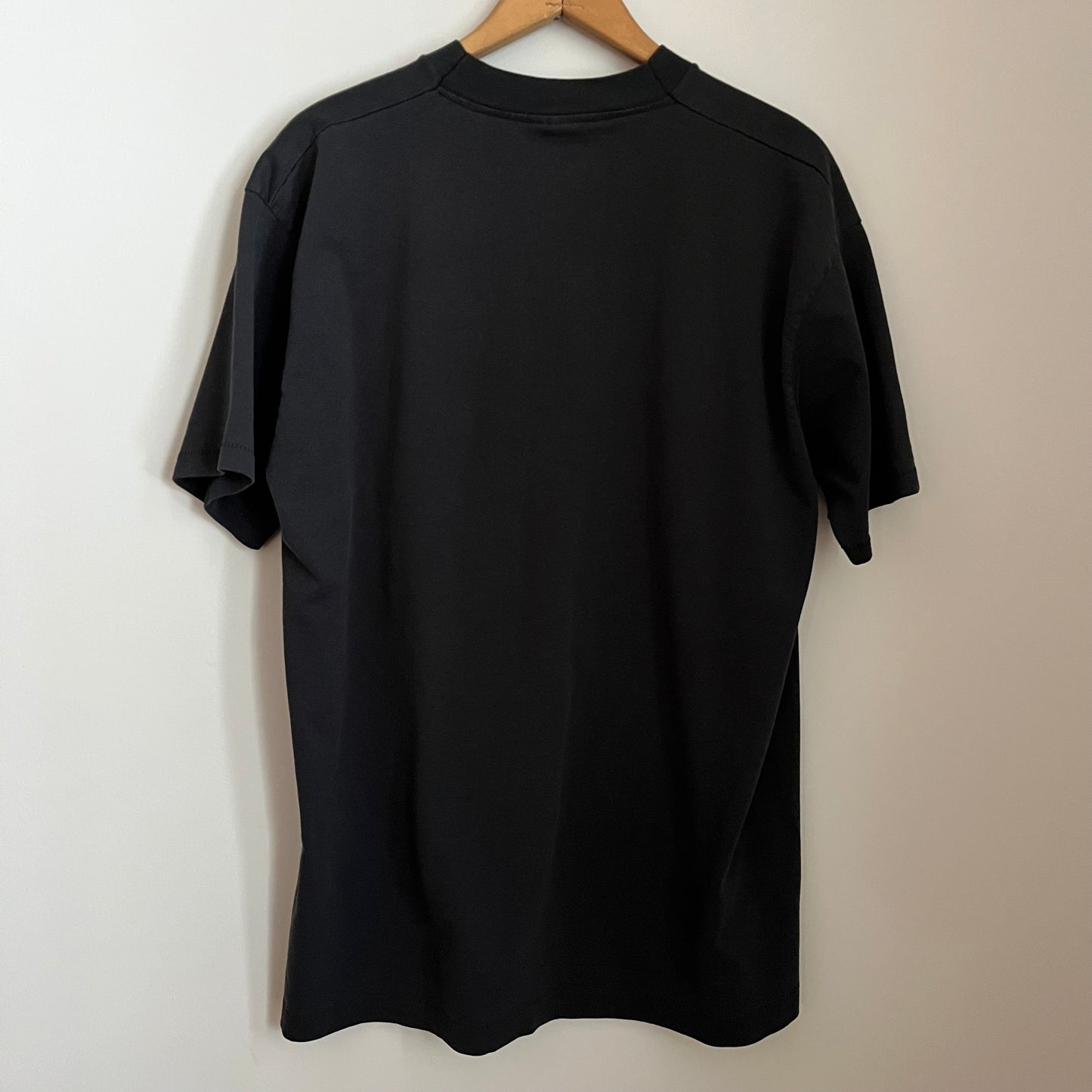 Vintage 90s Middle Age is All the Rage Graphic Tee Shirt