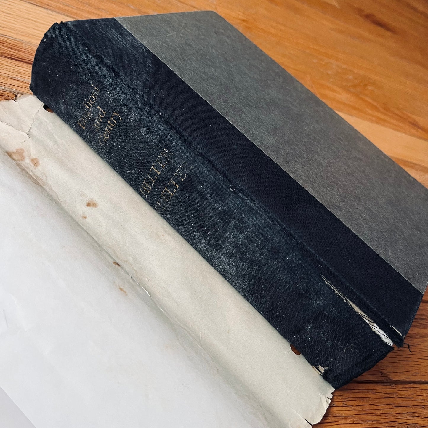 Vintage 1974 Helter Skelter by Vincent Bugliosi Hardcover Book