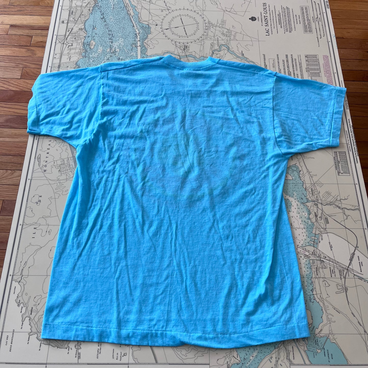 Vintage 1990 Oshkosh Wisconsin Graphic Single Stitch Tee