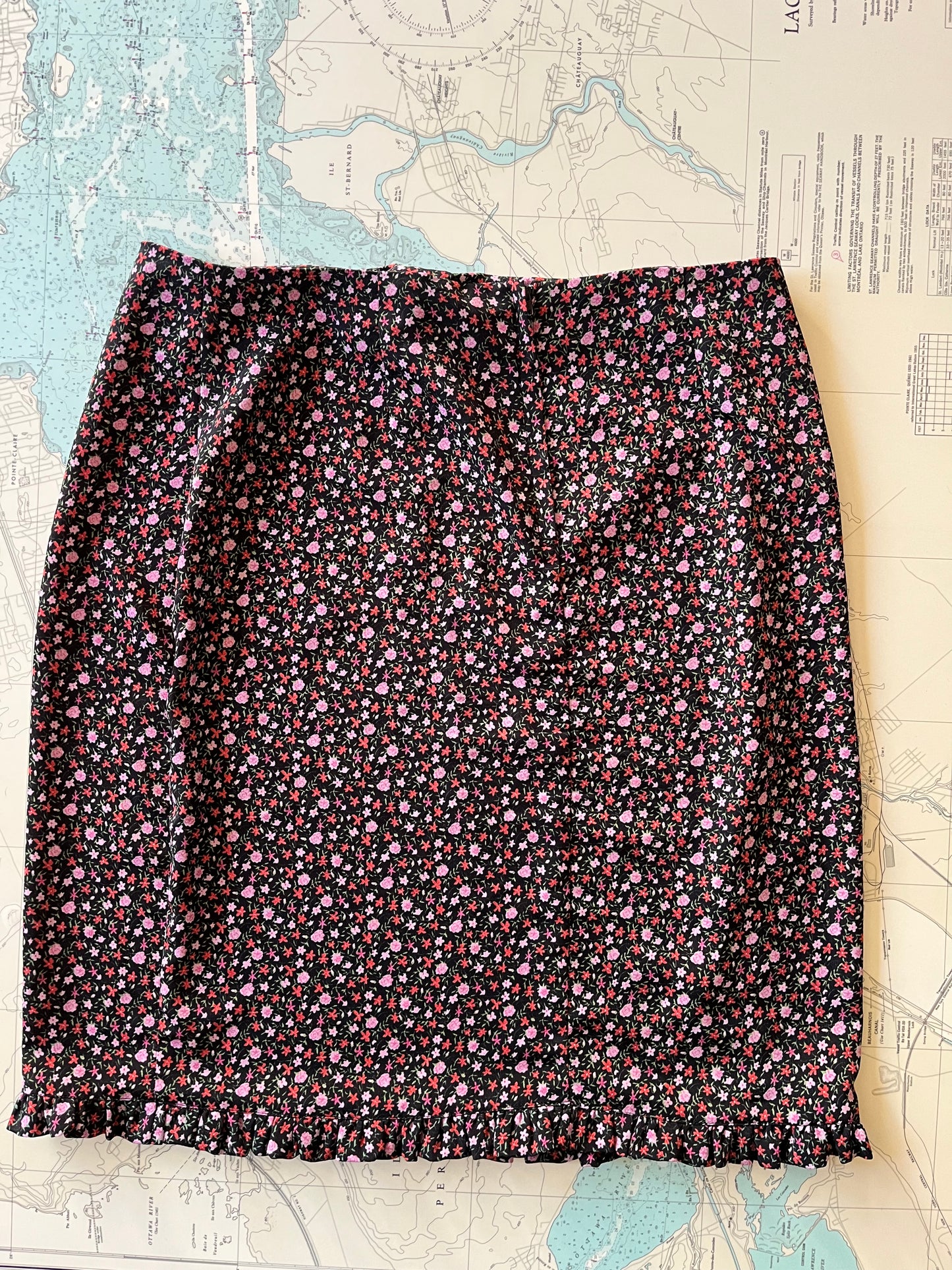 Vintage 90s Dark Floral Mini Skirt