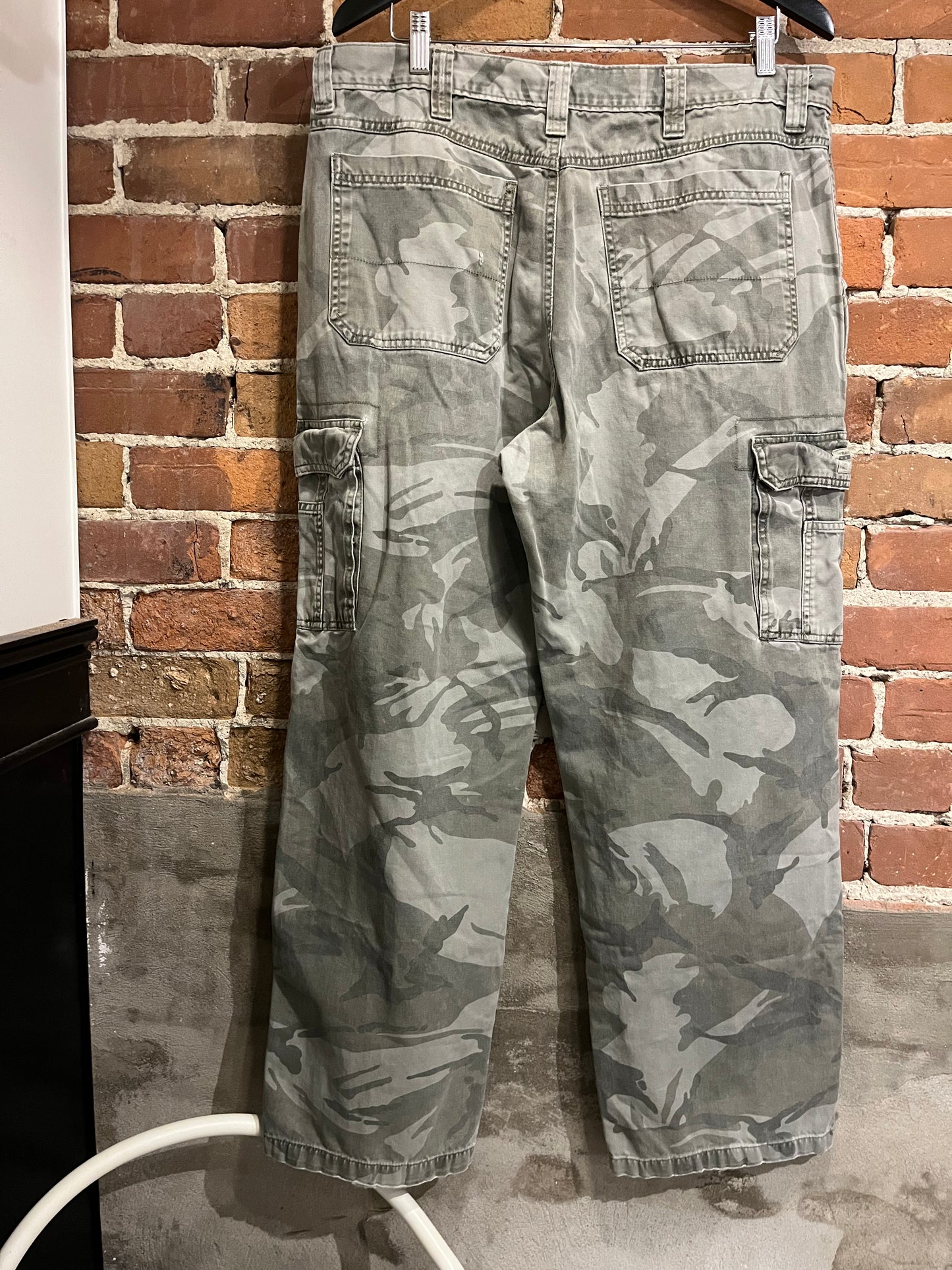 Vintage Wrangler Camo Cargo Pants