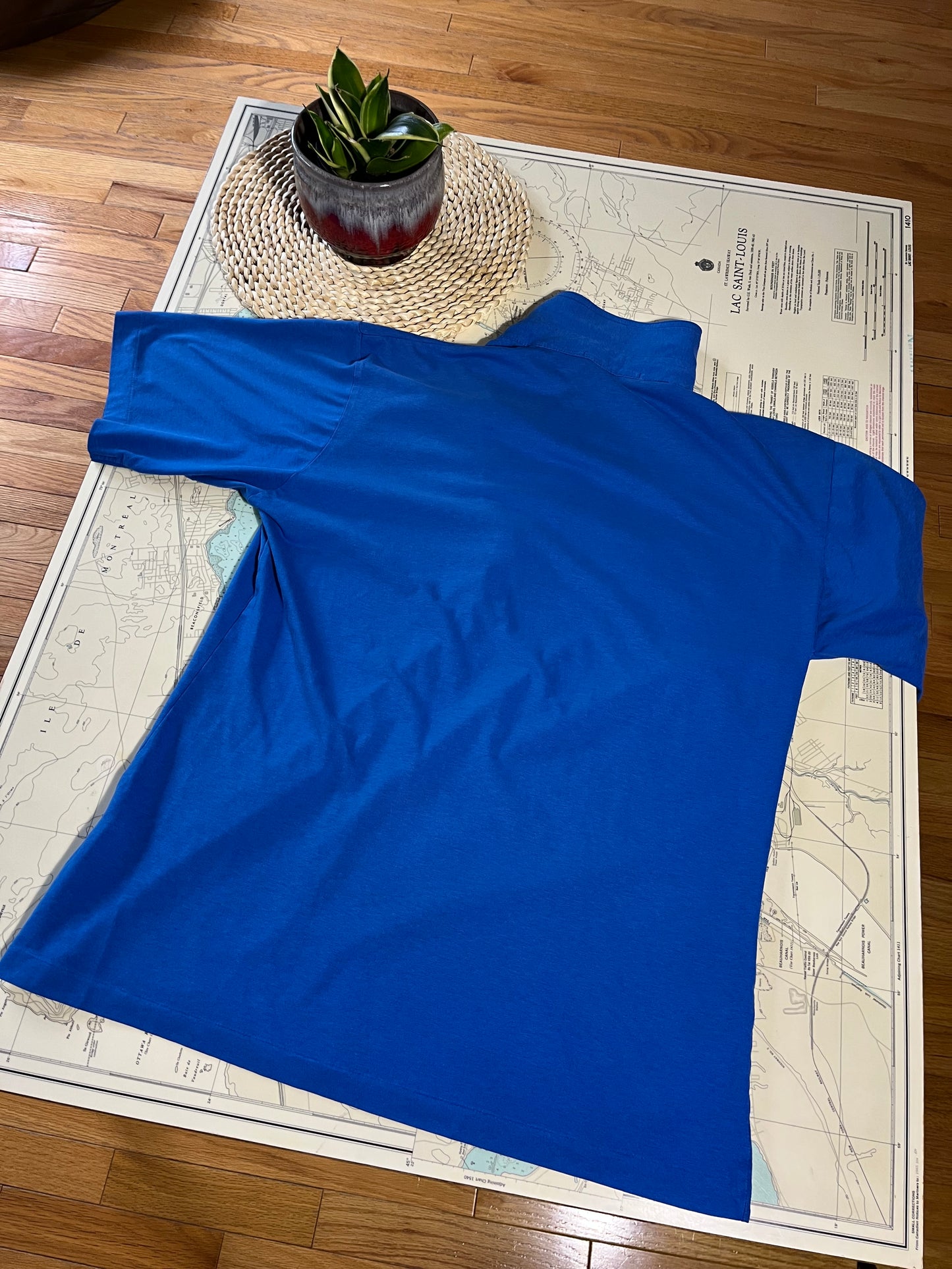 Vintage 90s St. Andrews Old Course Embroidered Gold Tee Shirt