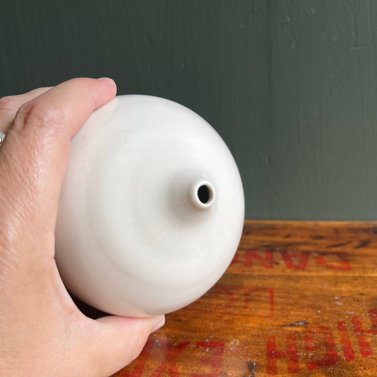 Jeter L’ancre Ici McNeil Small Decorative Ceramic Vase