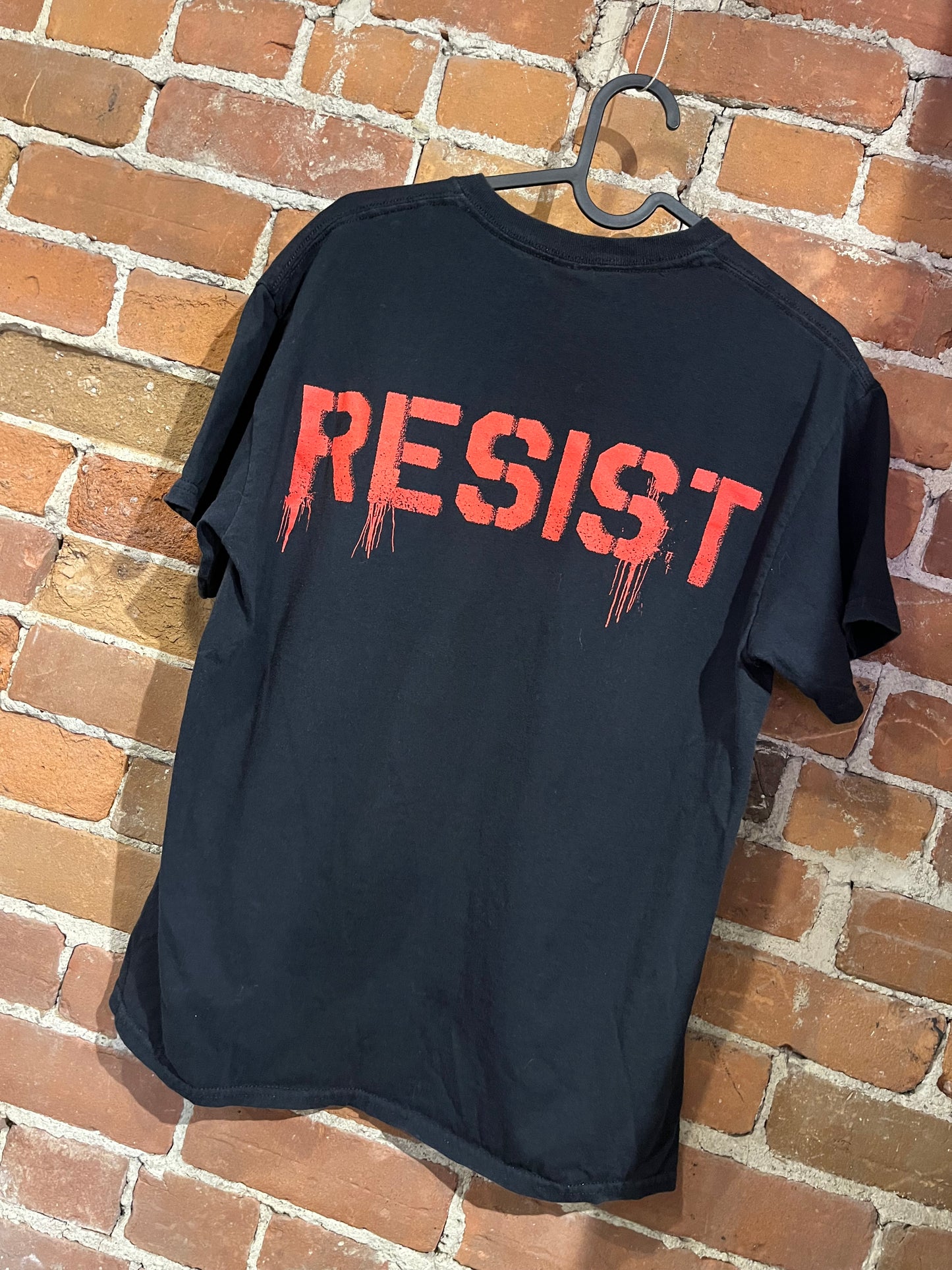 Vintage Roger Waters Resist Graphic Tee