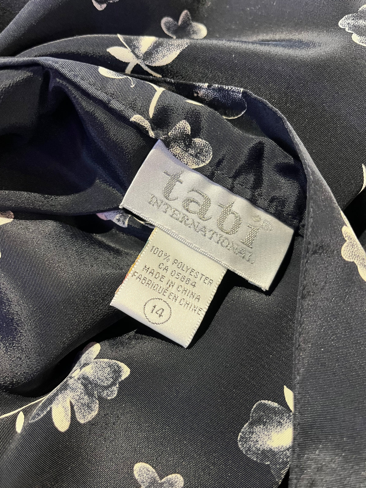 Vintage Dark Floral Tabi International Pleated Full Length Skirt