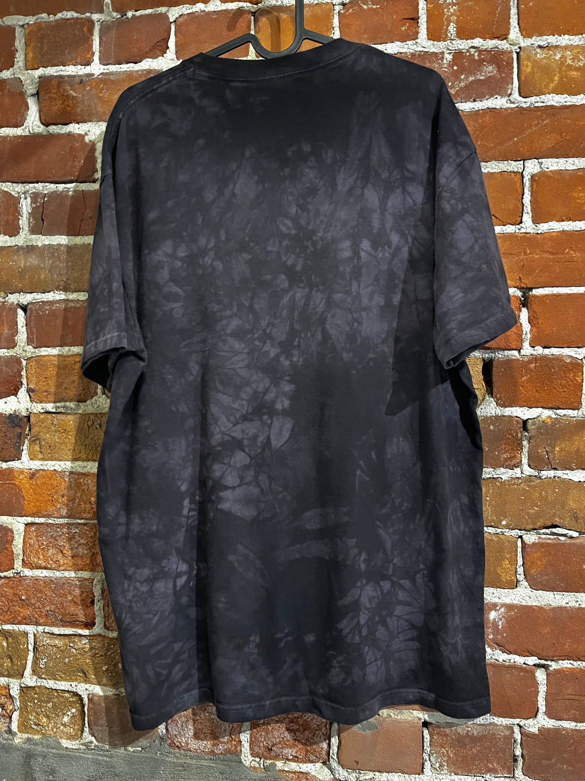 The Mountain Yin Yang Wolf Tee Shirt Large