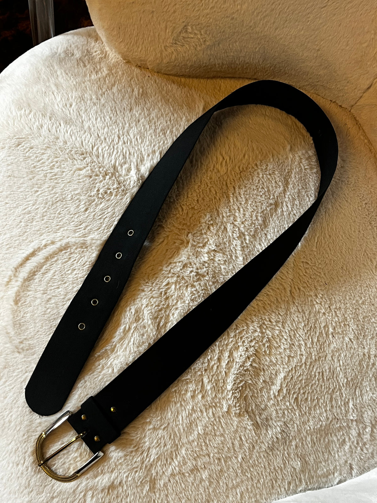 Vintage Plain Black Belt with Simple Gold Buckle