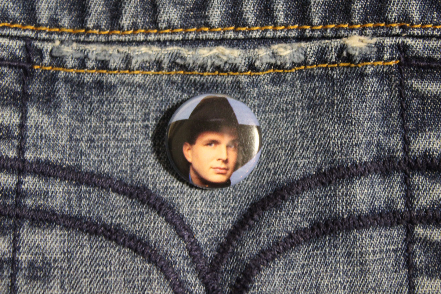 Button - Garth Brooks