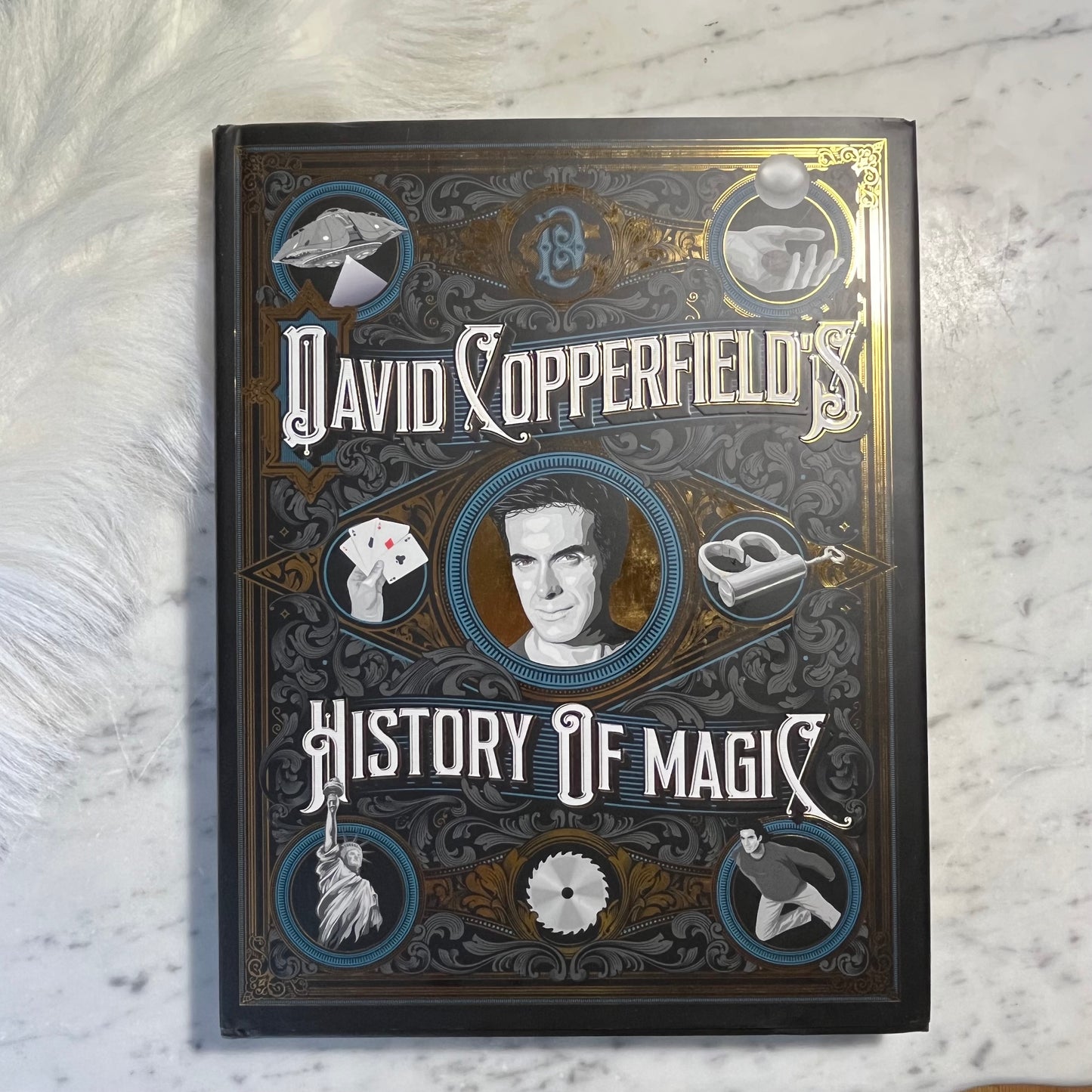 2021 David Copperfield’s History of Magic Hardcover Book