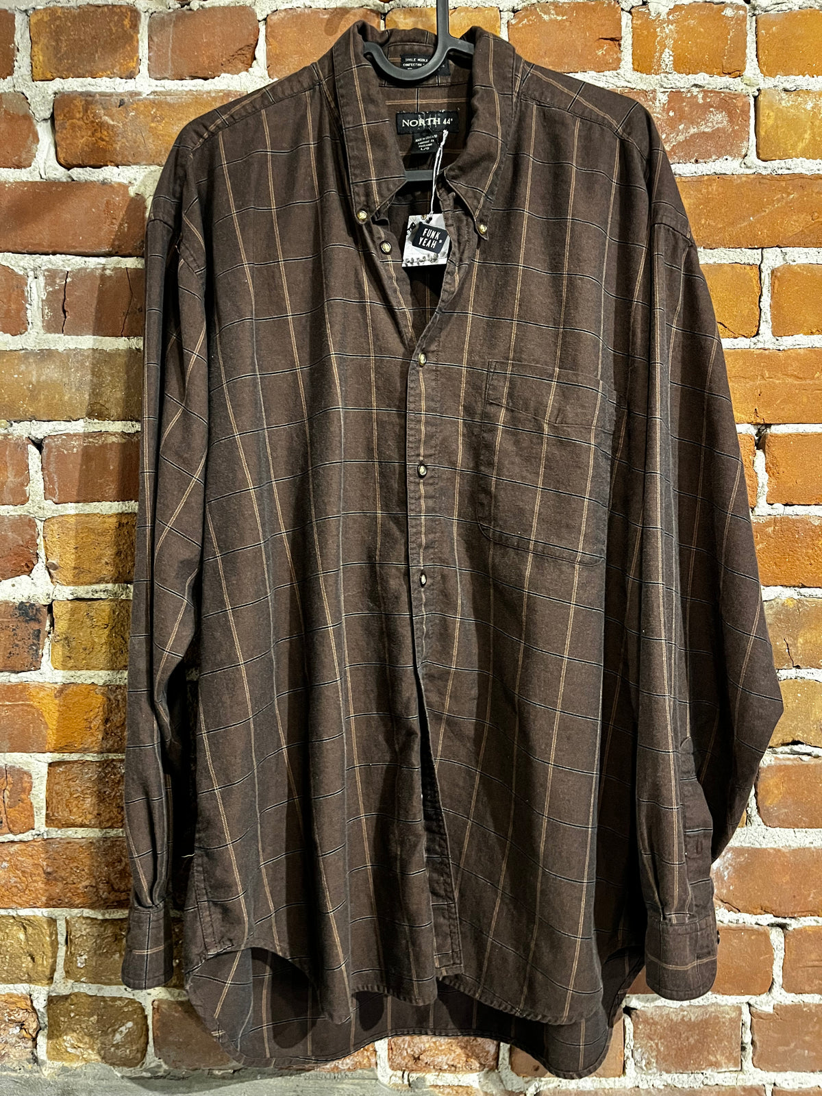 Vitnage North 44 Brown Plaid Button Up Shirt