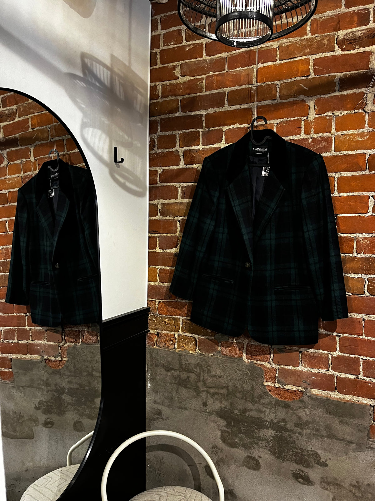 Vintage Sag Harbor Green Plaid Velvet Collar Blazer