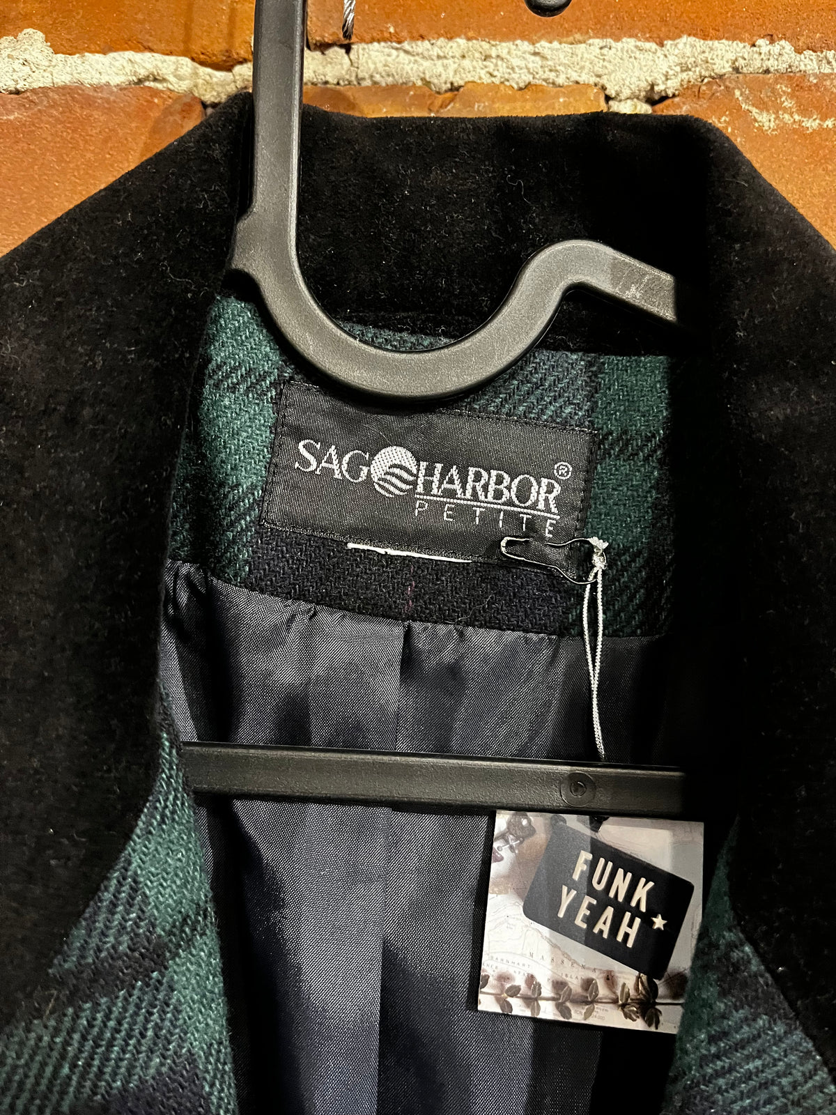 Vintage Sag Harbor Green Plaid Velvet Collar Blazer