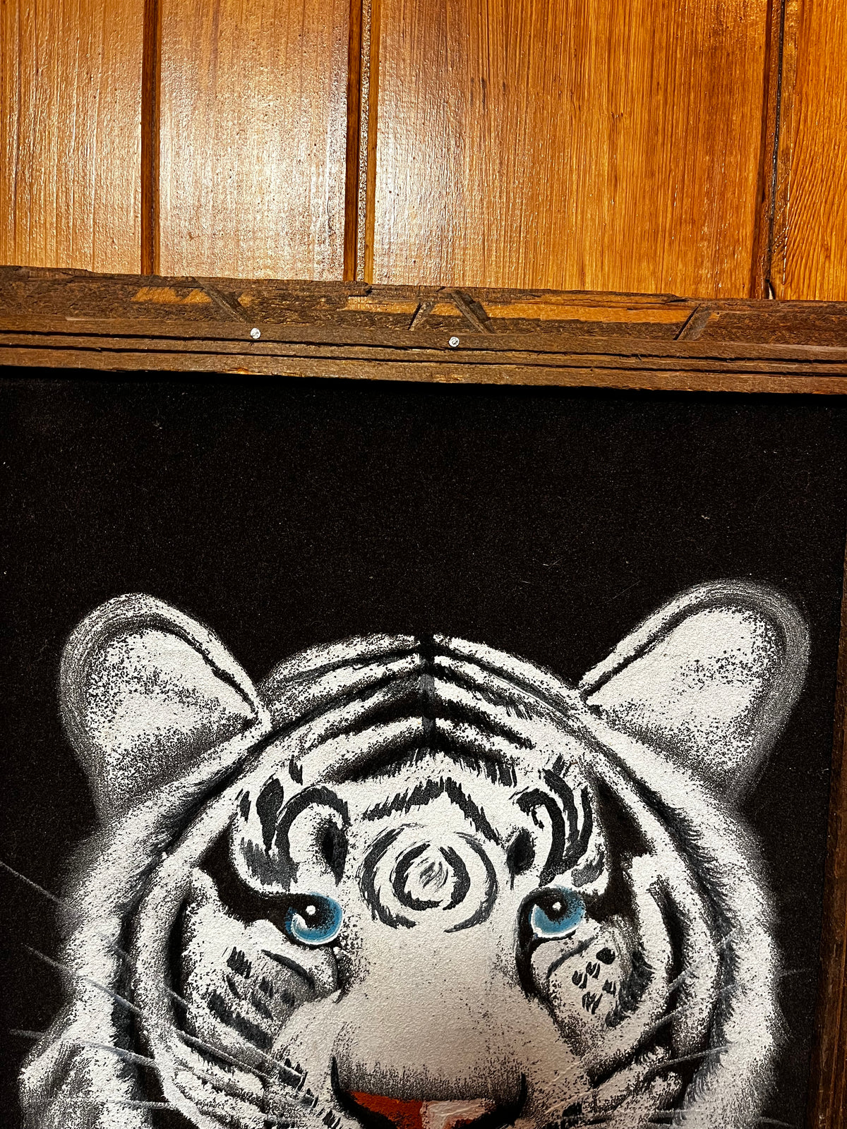 Vintage 70s Framed White Tiger Black Velvet Painting