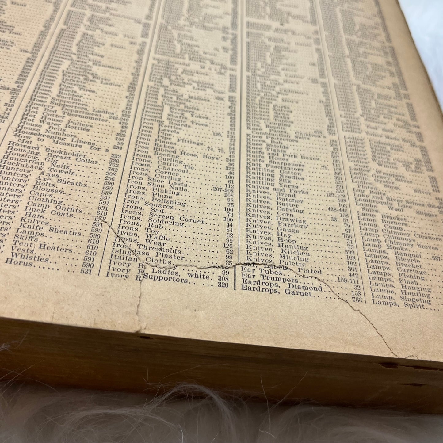 Vintage 1897 Sears Roebuck Consumers Guide Catalog 1968 Reprint