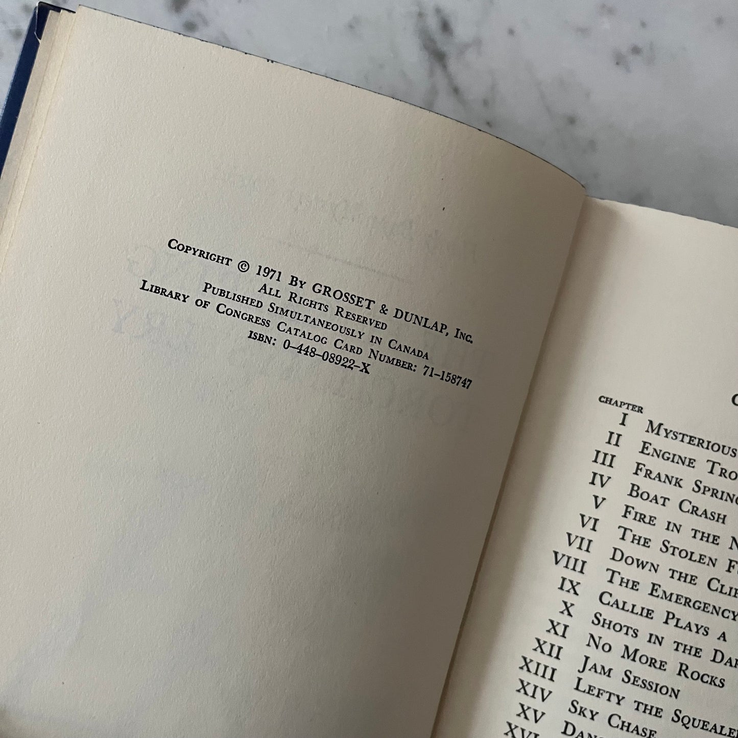 Vintage 1971 The Hardy Boys and The Flickering Torch Mystery #22