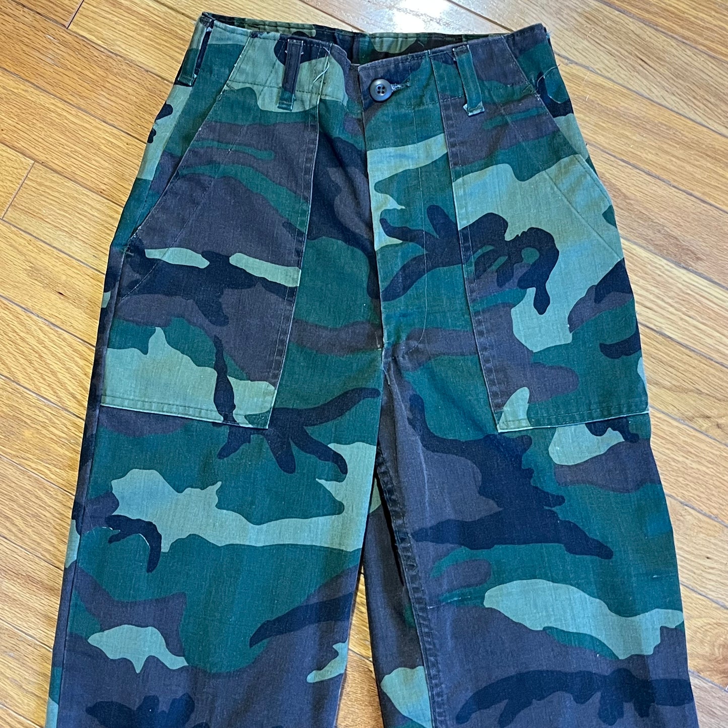 Vintage Camouflage / Camo Army Cargo Pants