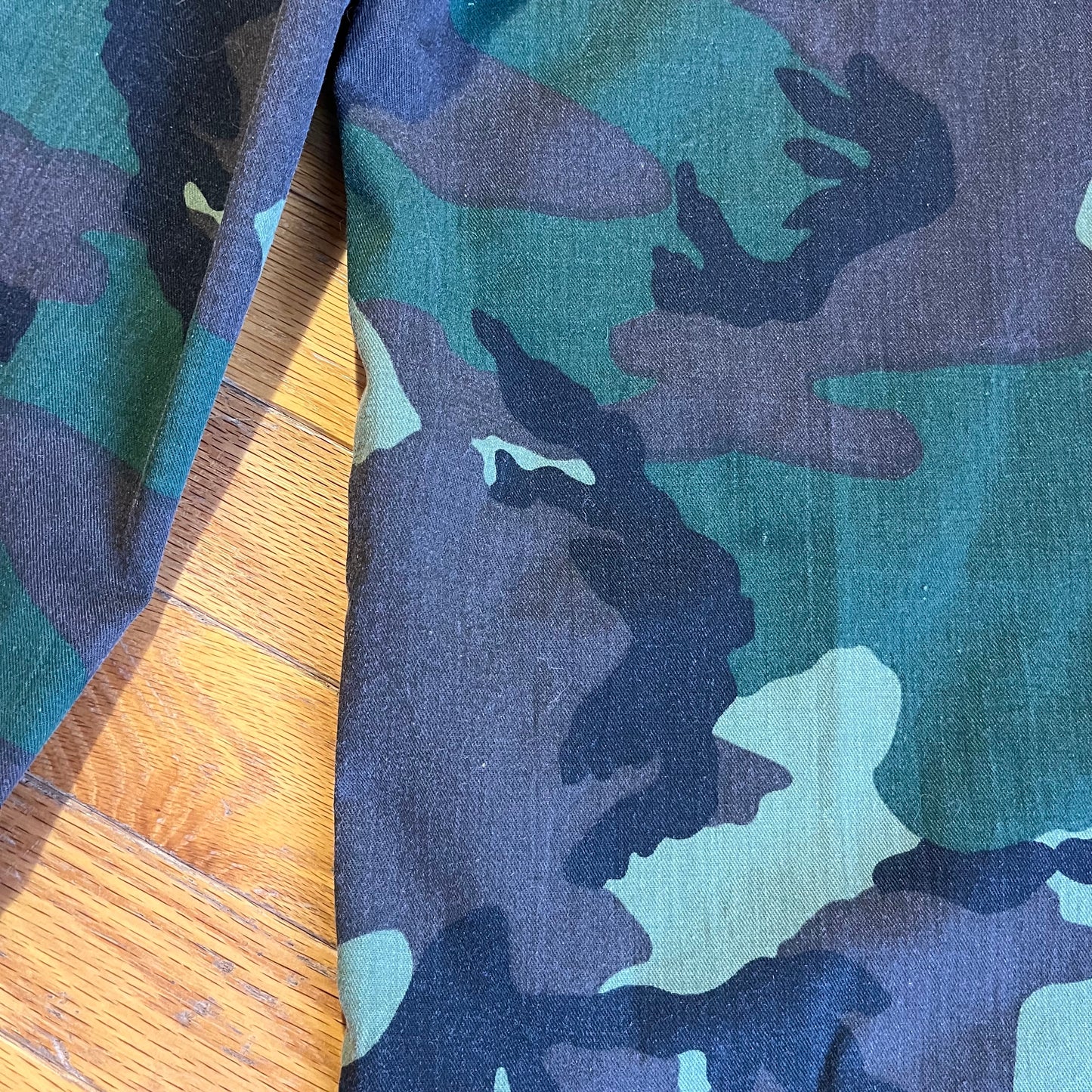 Vintage Camouflage / Camo Army Cargo Pants