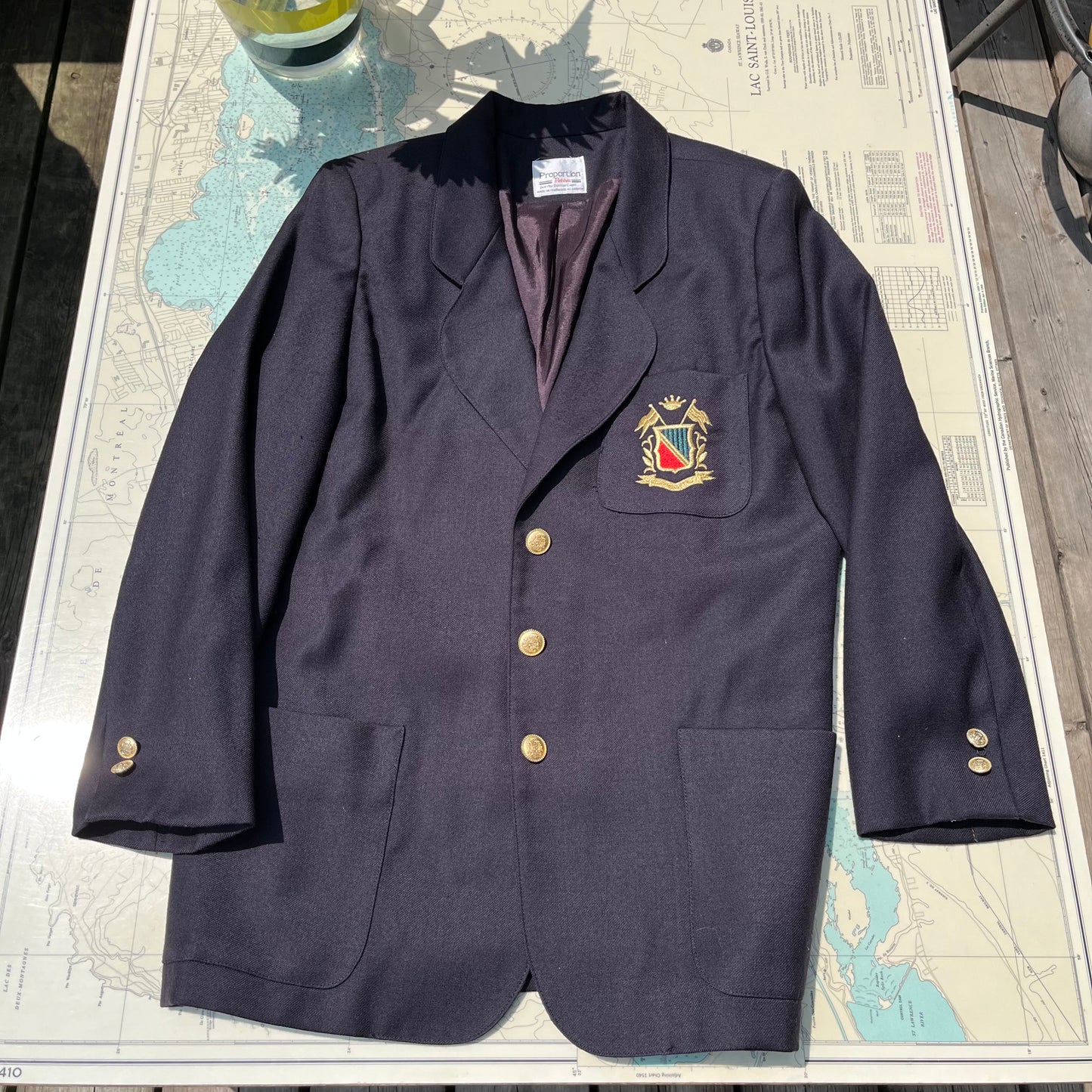 Vintage Proportion Petites Blazer with Embroidered Patch