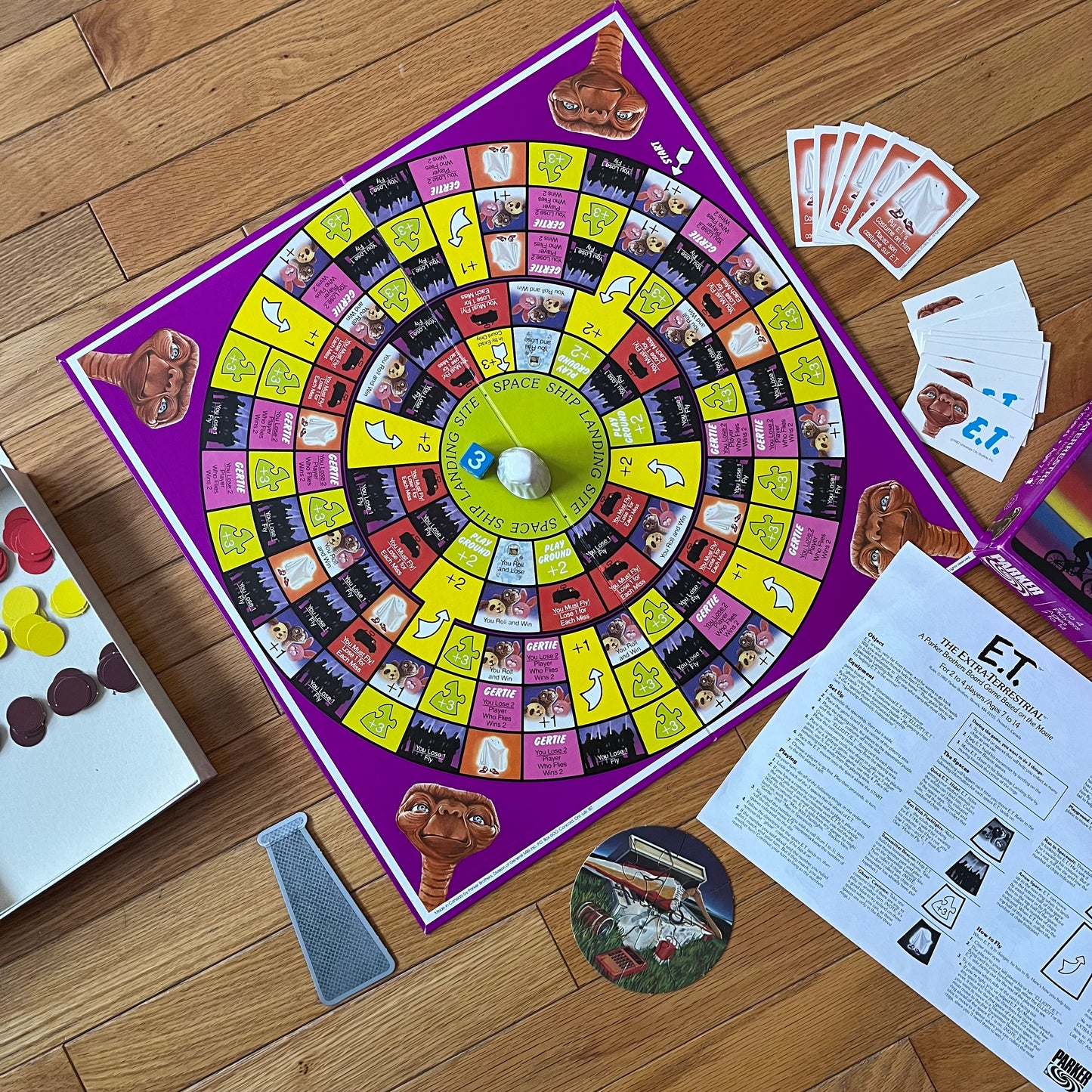 Vintage 80s E.T. the Extra-Terrestrial Game by Parker Bros.