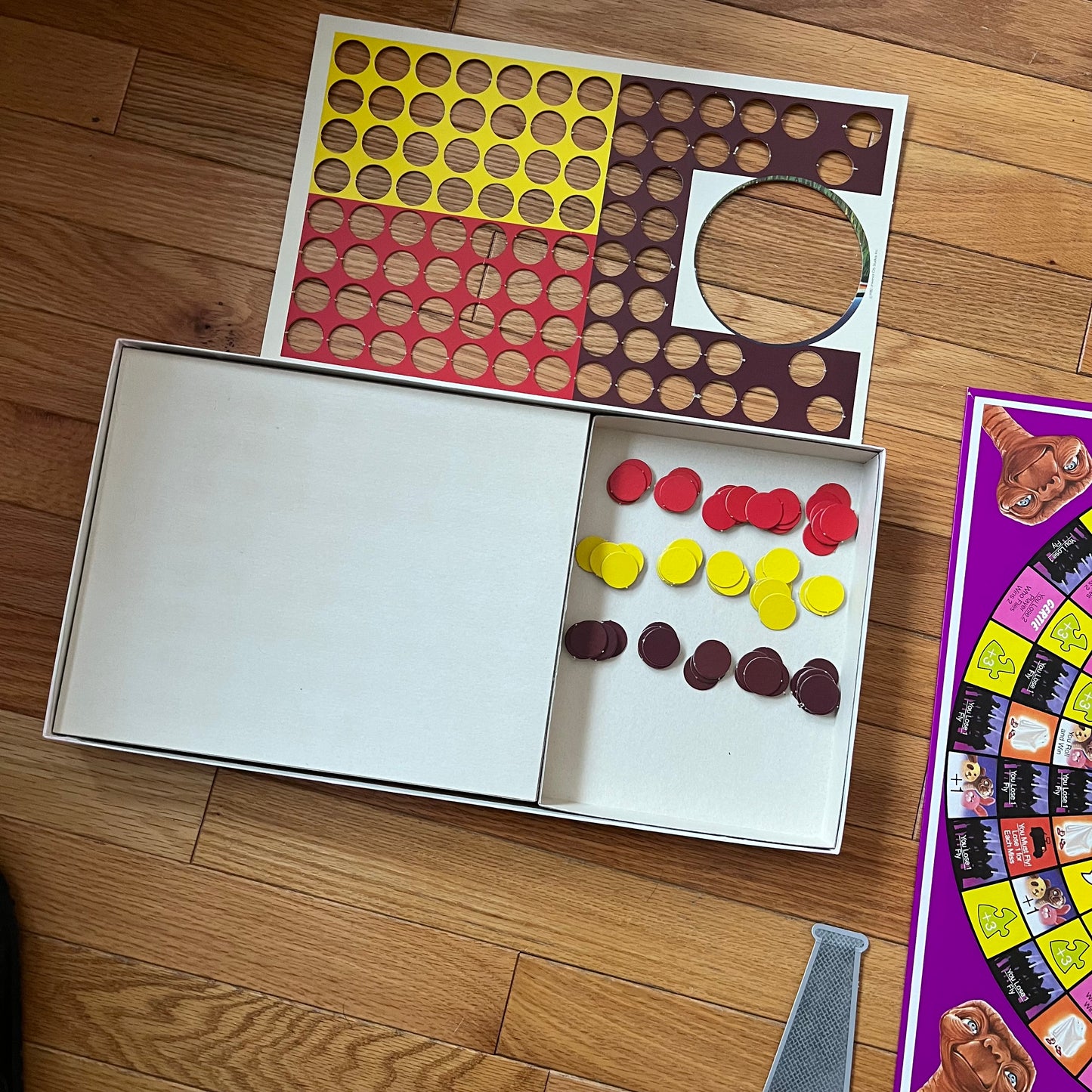 Vintage 80s E.T. the Extra-Terrestrial Game by Parker Bros.