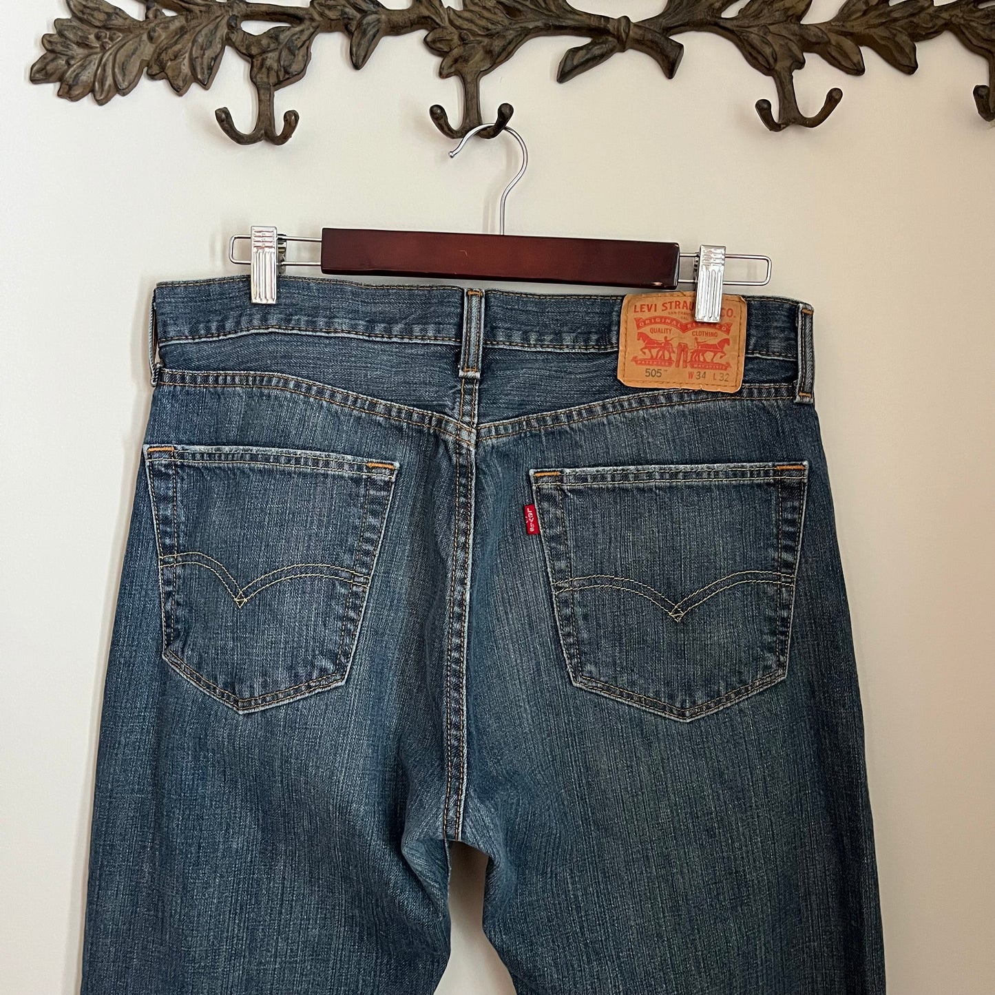 Vintage Levi's 505 Straight Leg Denim Jeans 34 x 32