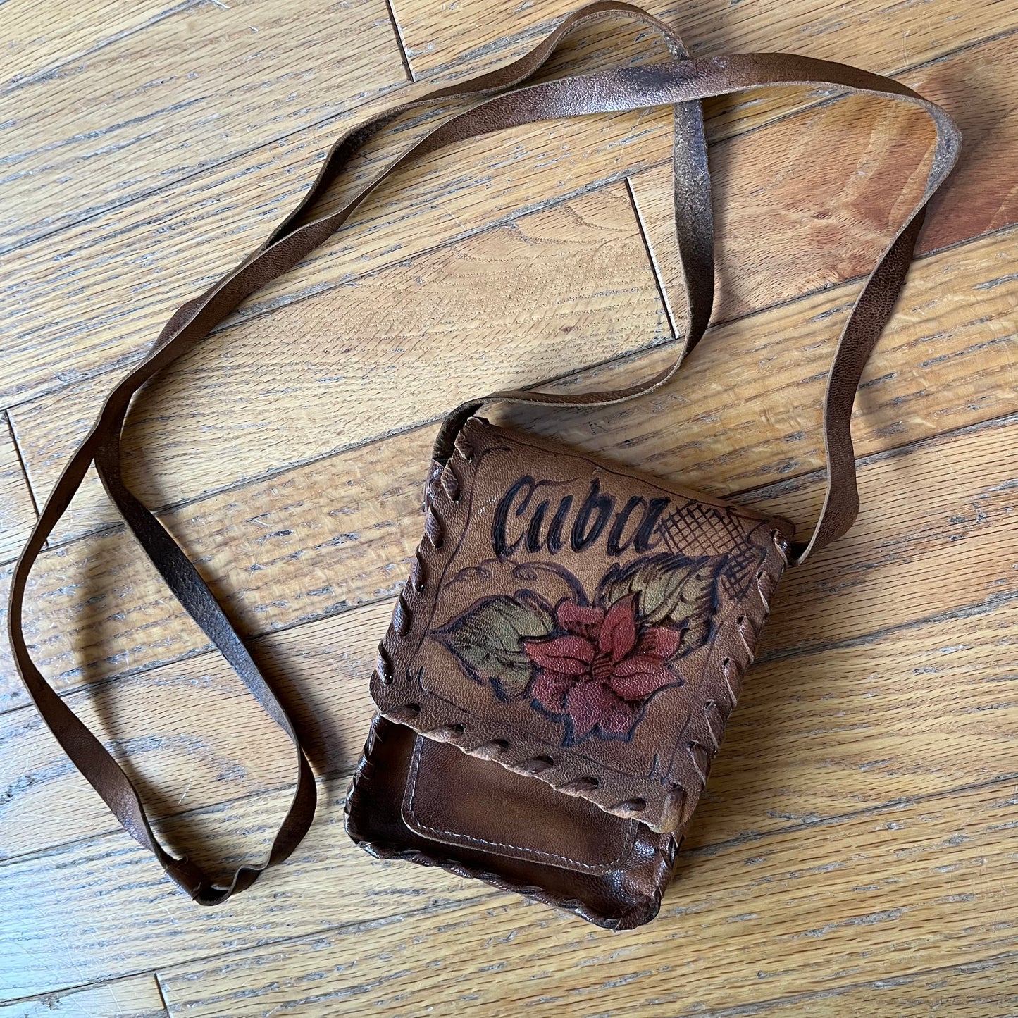 Vintage Leather Cuba Floral Tooled Purse