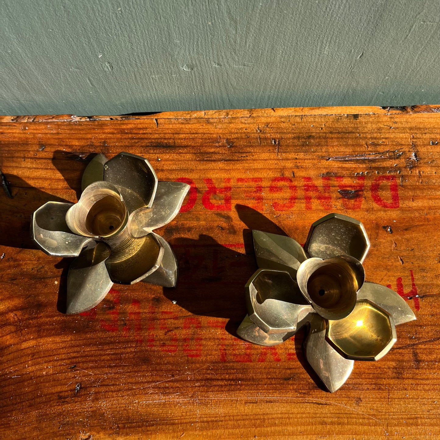 Vintage Brass WaterLilies / Flower Candlestick Holders