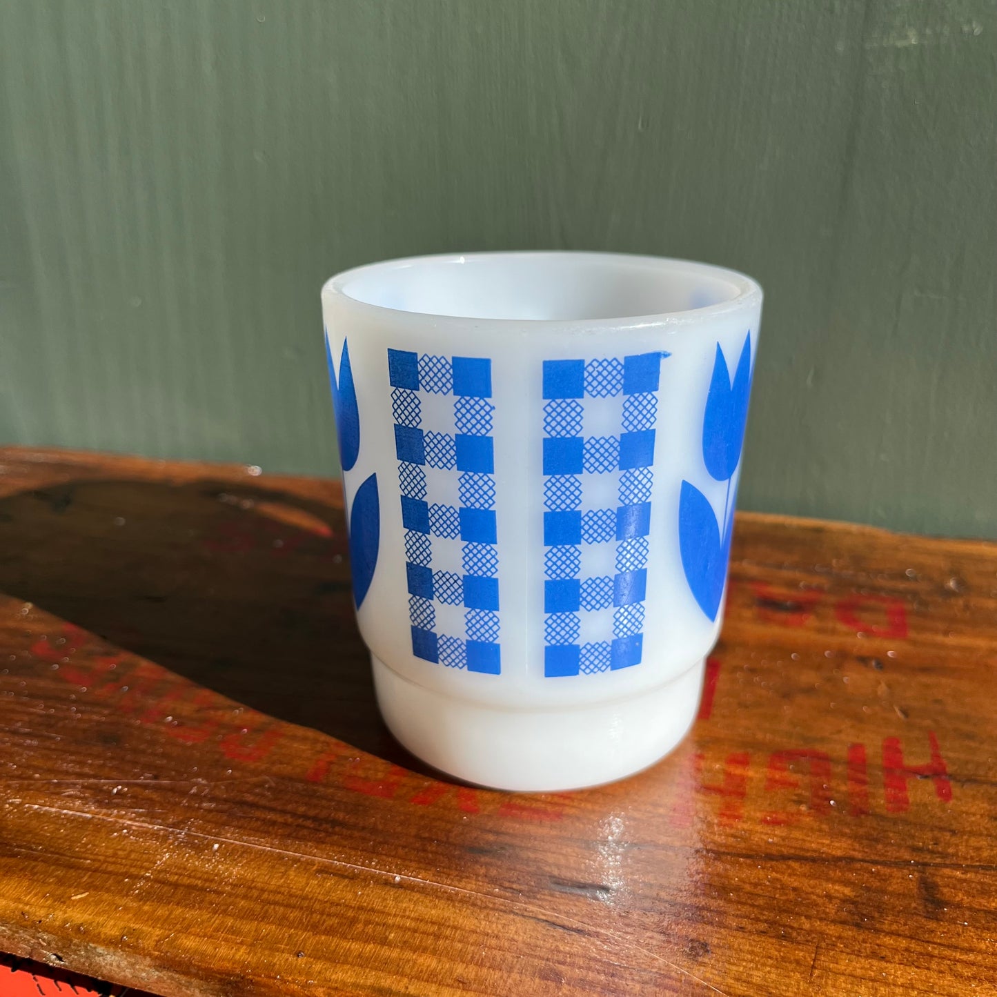 Vintage Blue Tulip TermoCrisa Milk Glass Mug