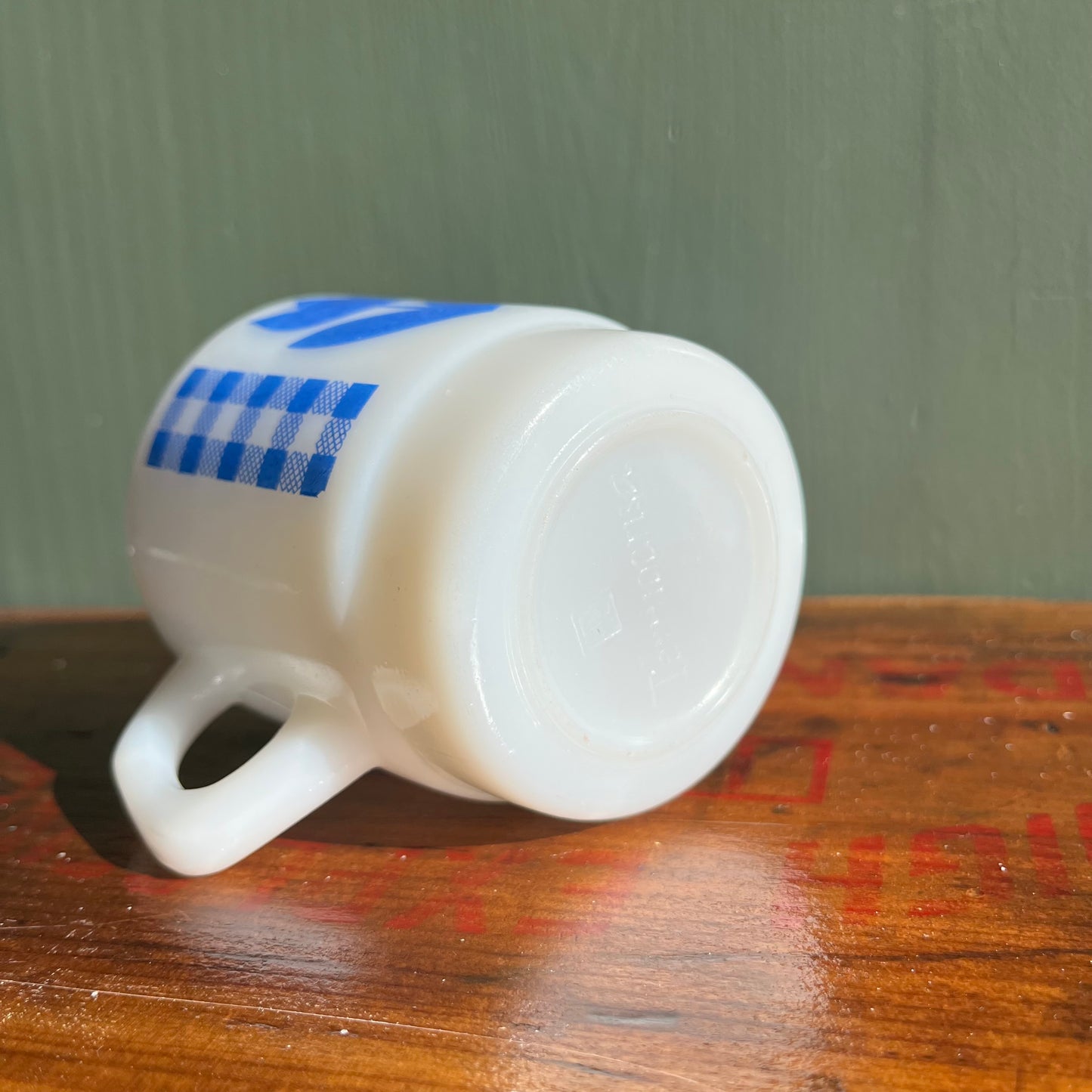 Vintage Blue Tulip TermoCrisa Milk Glass Mug