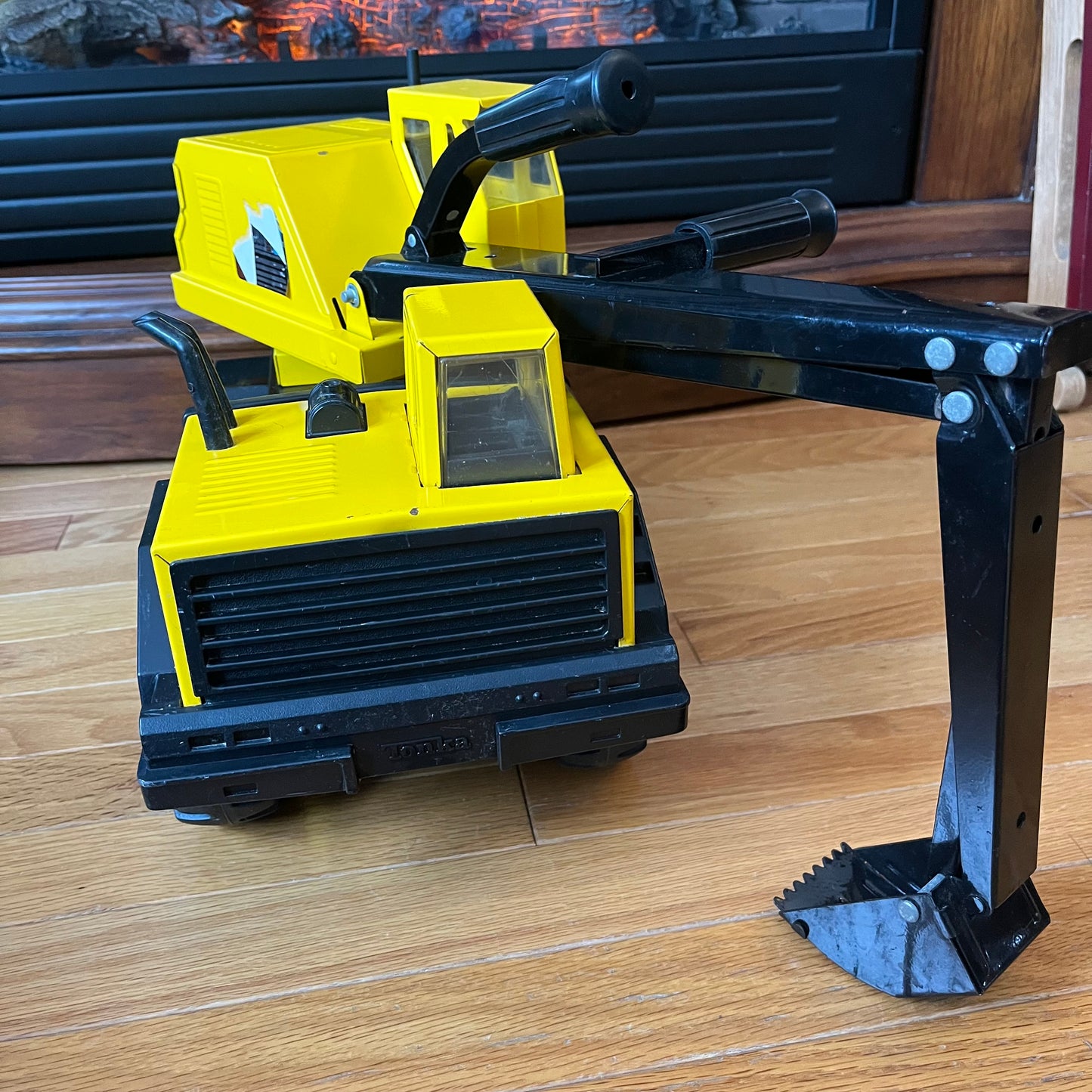 Vintage 90s Tonka Turbo Diesel Pressed Steel Digger