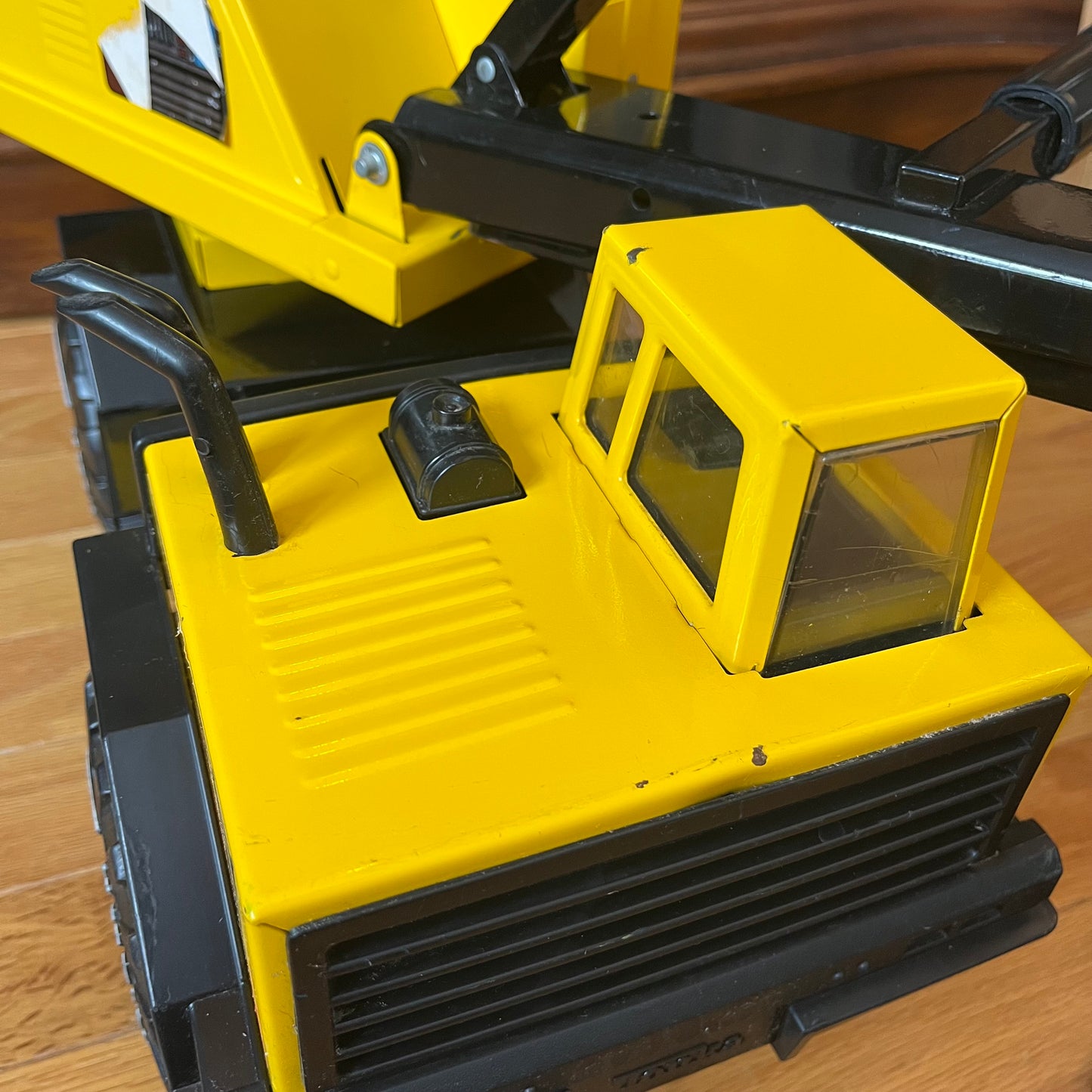 Vintage 90s Tonka Turbo Diesel Pressed Steel Digger