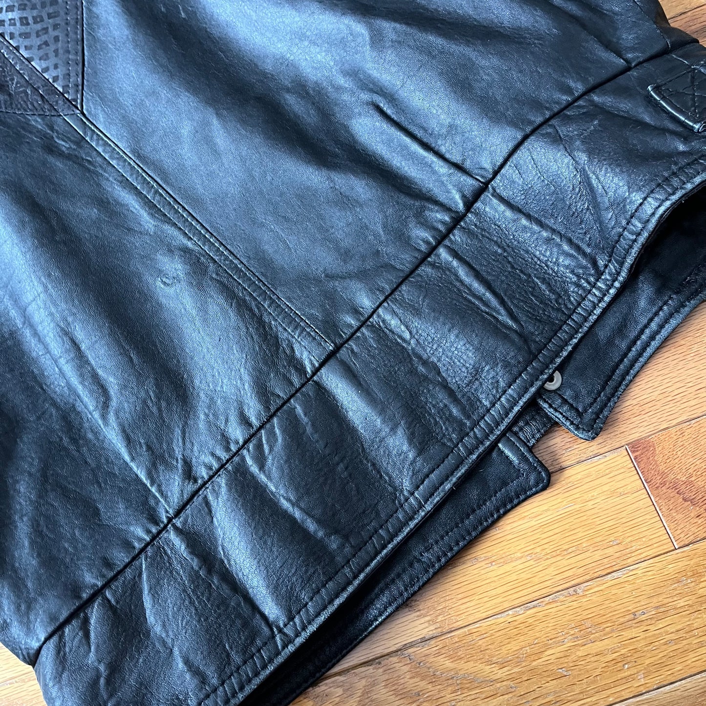 Vintage 80s Black Leather Bomber Jacket