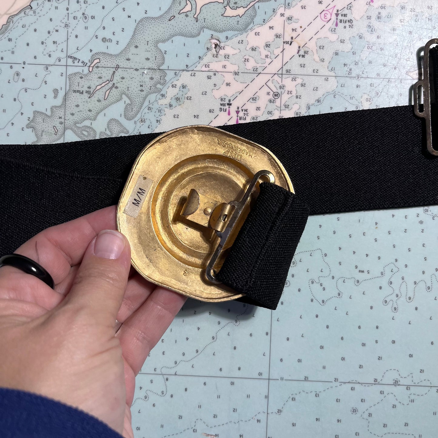 Vintage 90s Gold Medallion Buckle Elastic Belt