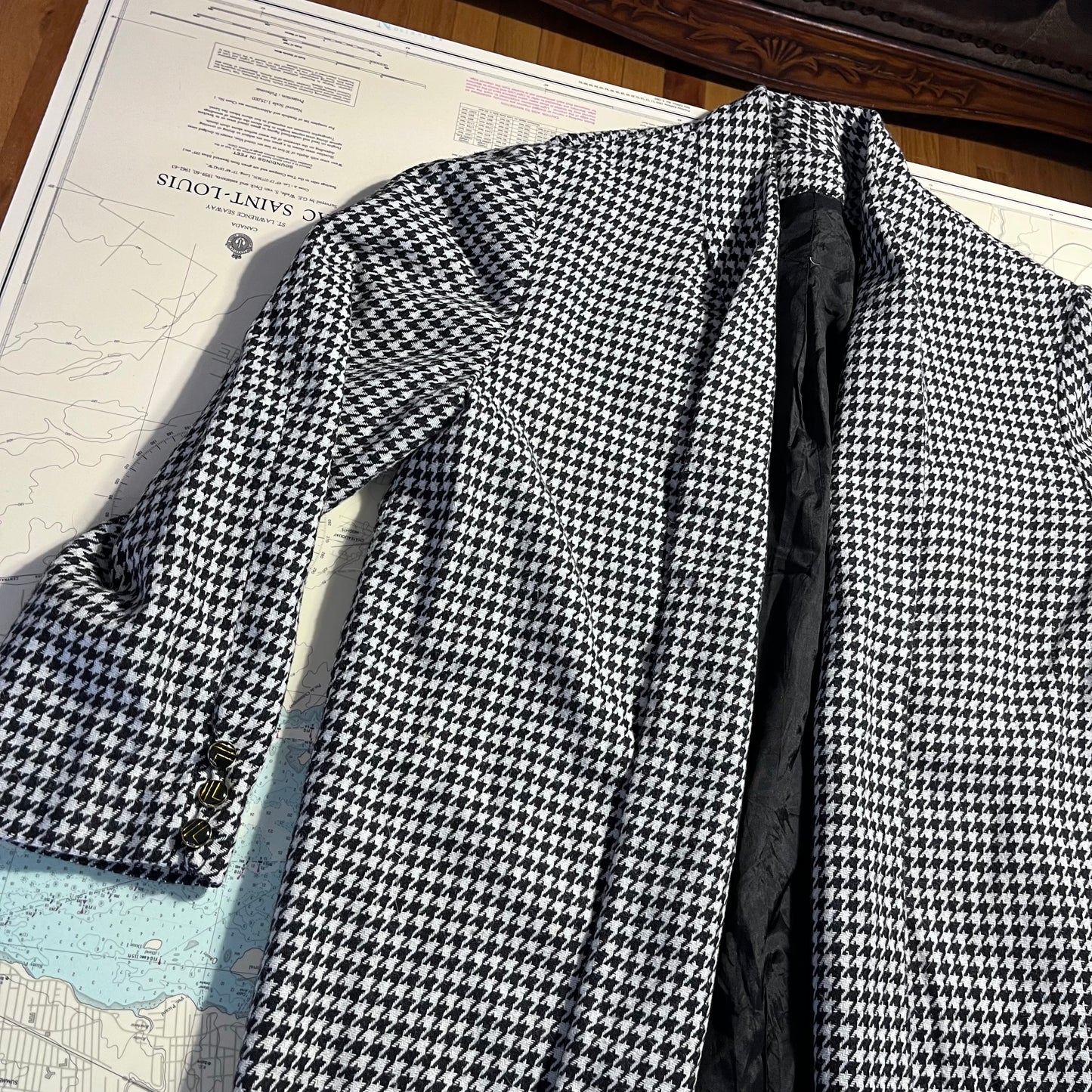 Vintage Black and White Houndstooth Open Front Cardigan