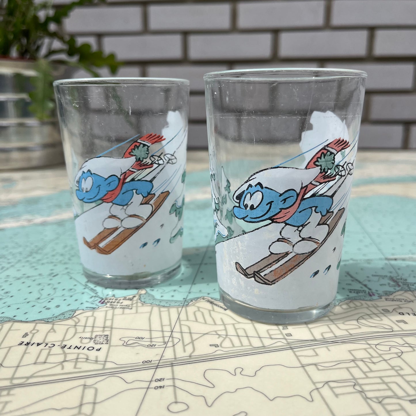 Vintage 1988 Skiing Smurf Drinking Glass Set (2)