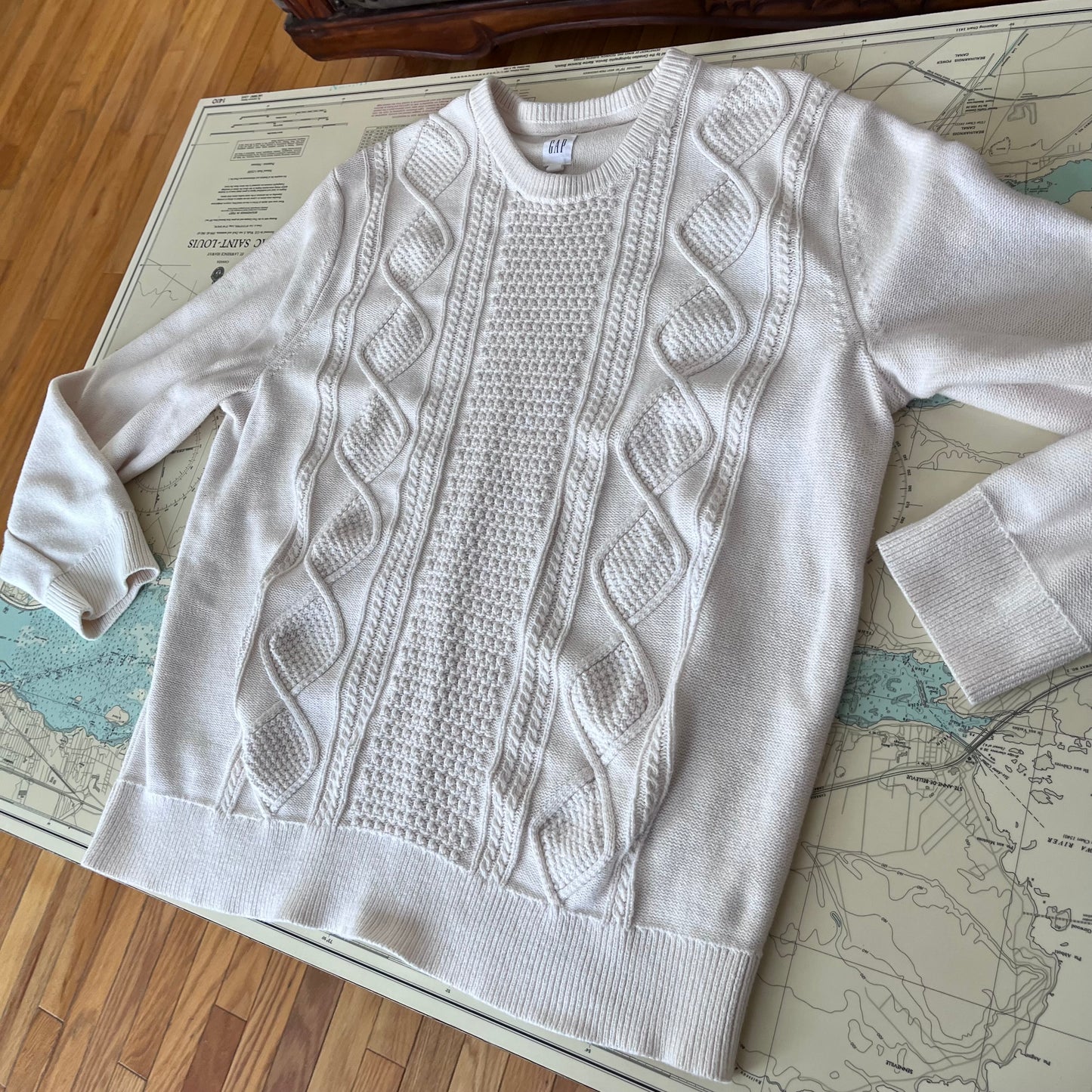 GAP White Cotton Cable Knit Sweater