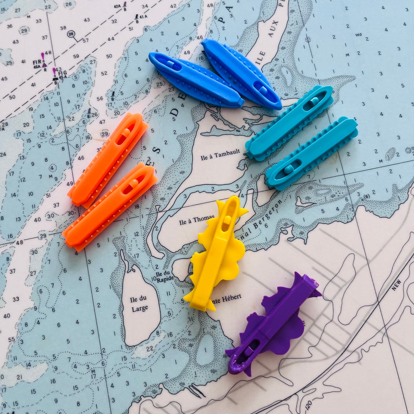 Vintage 80s / 90s Colourful Plastic Barrettes x 4 Pairs