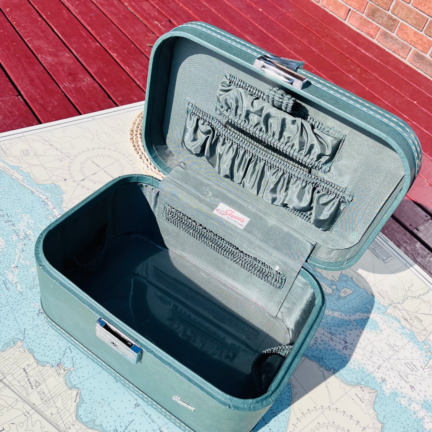 Vintage 60s Skyway Hard Shell Suitcase