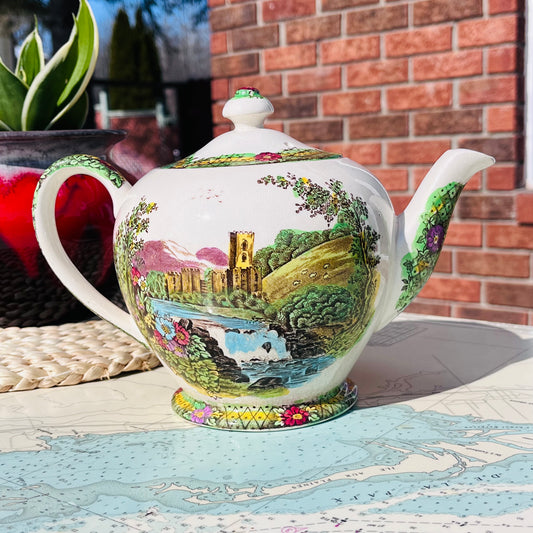 Vintage Sadler The Abbey Falls Teapot