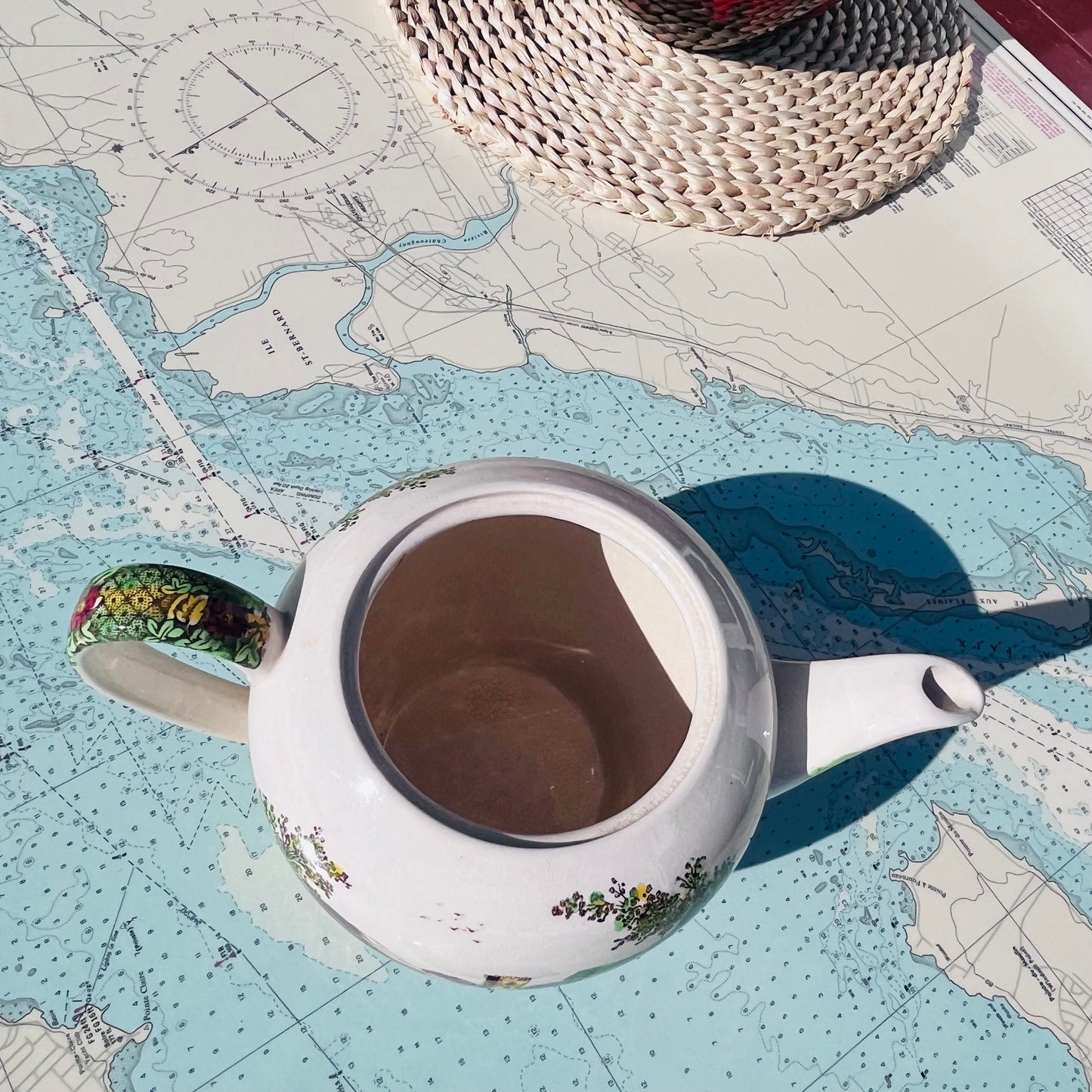 Vintage Sadler The Abbey Falls Teapot