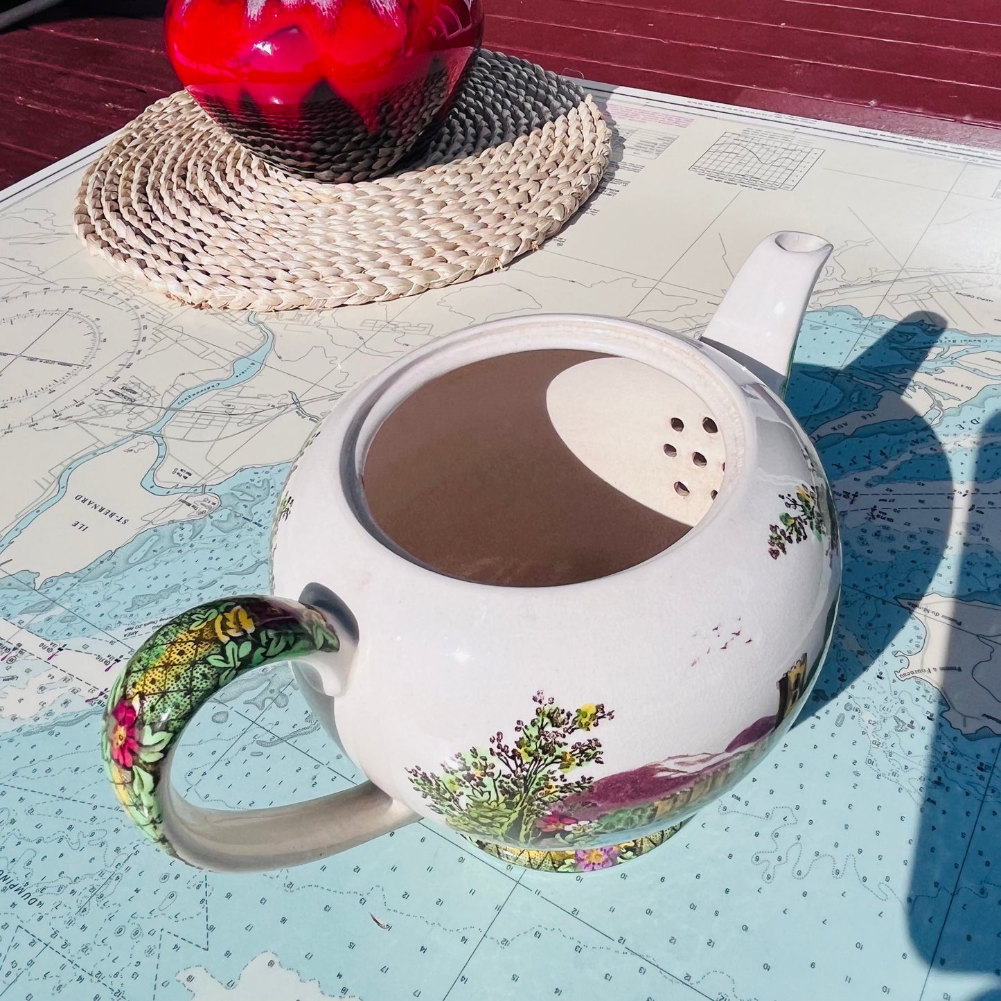 Vintage Sadler The Abbey Falls Teapot