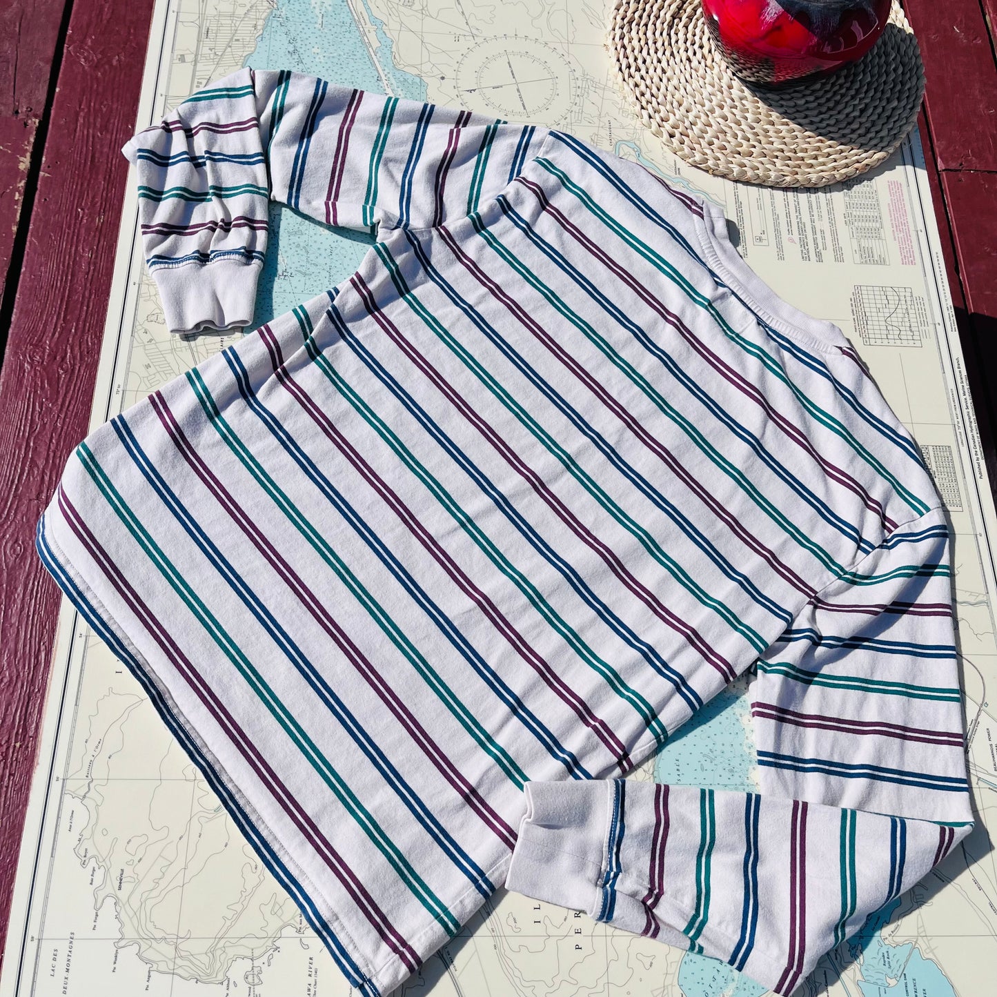 Vintage 90s Style Guess Embroidered Logo Long Sleeve Tee