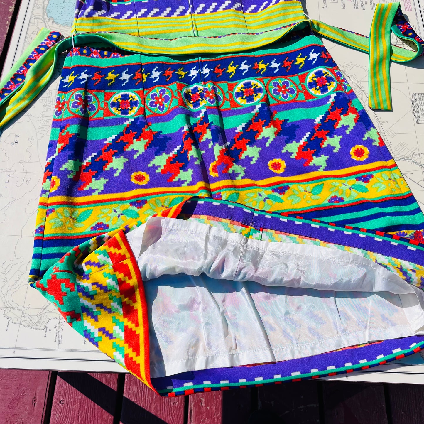 Vintage 60s Inez Style Funky Pattern Polyester Go-Go Dress