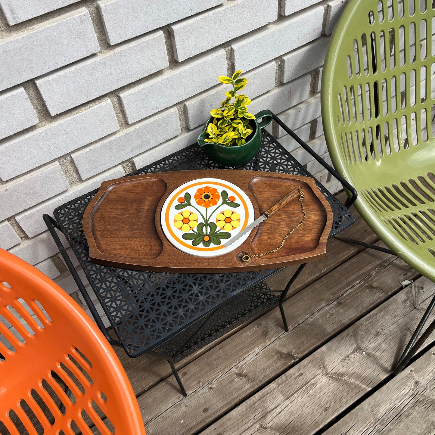 Vintage Funky Floral Wood and Ceramic Tile Cheeseboard with Knife