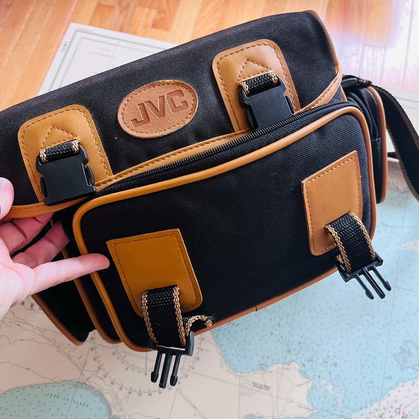 Vintage JVC Compact VHS Videomovie GR-AX2 Video Camera