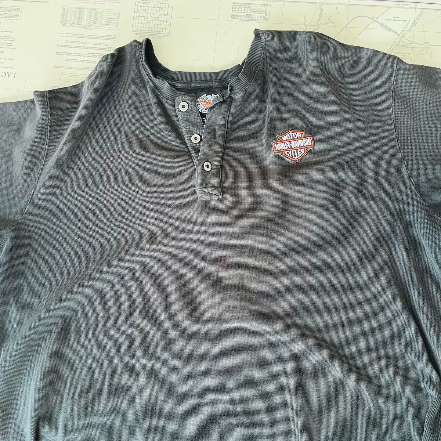 Vintage Harley Davidson Embroidered Logo Waffle Knit Long Sleeve Tee Shirt