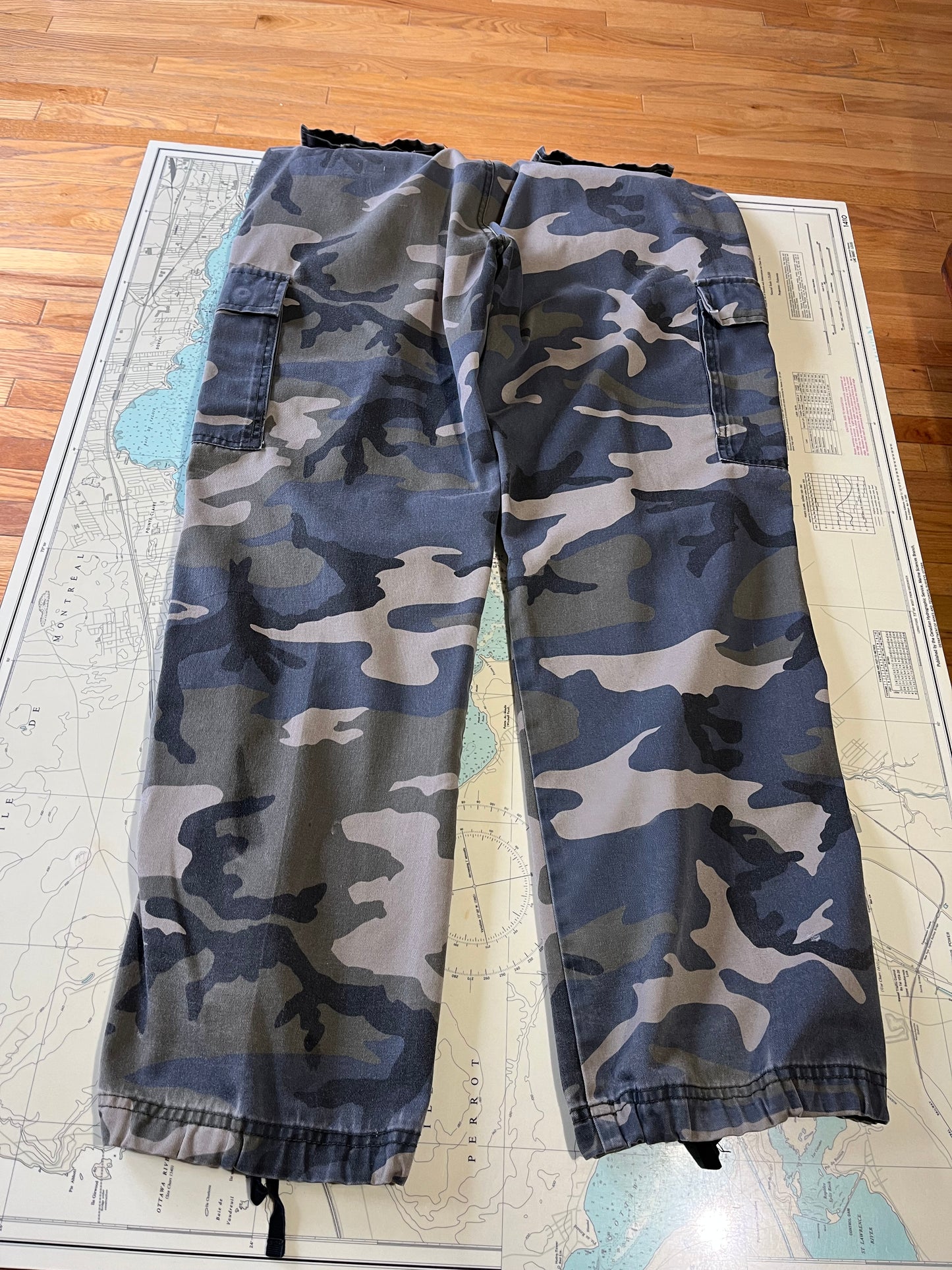 Vintage Jackfield Camo Pants 36