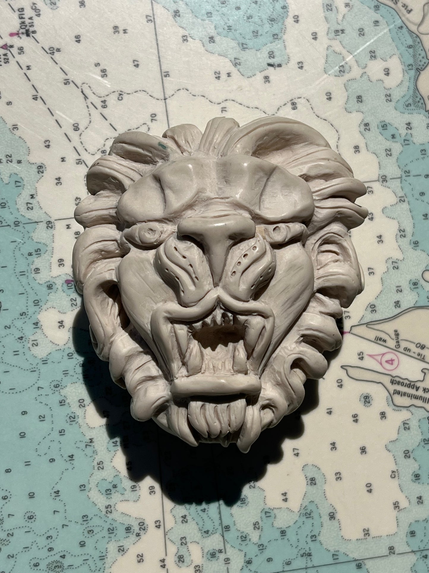 Vintage 70s The Restorations of Westminster Abbey Lion Head Paperweight