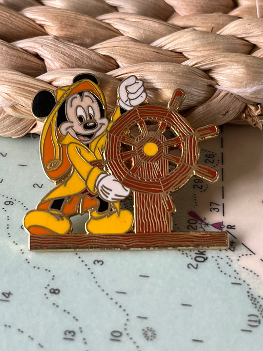 Vintage 1999 Helmsman Mickey Collectible Pin